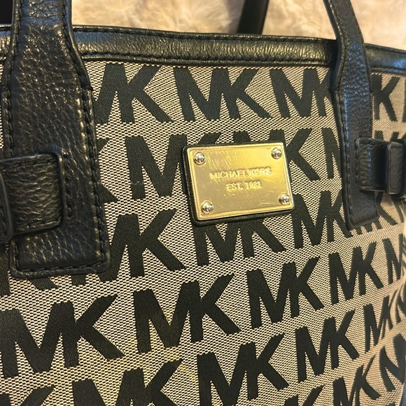 Michael Kors Black and Tan Bag - Picture 2 of 6